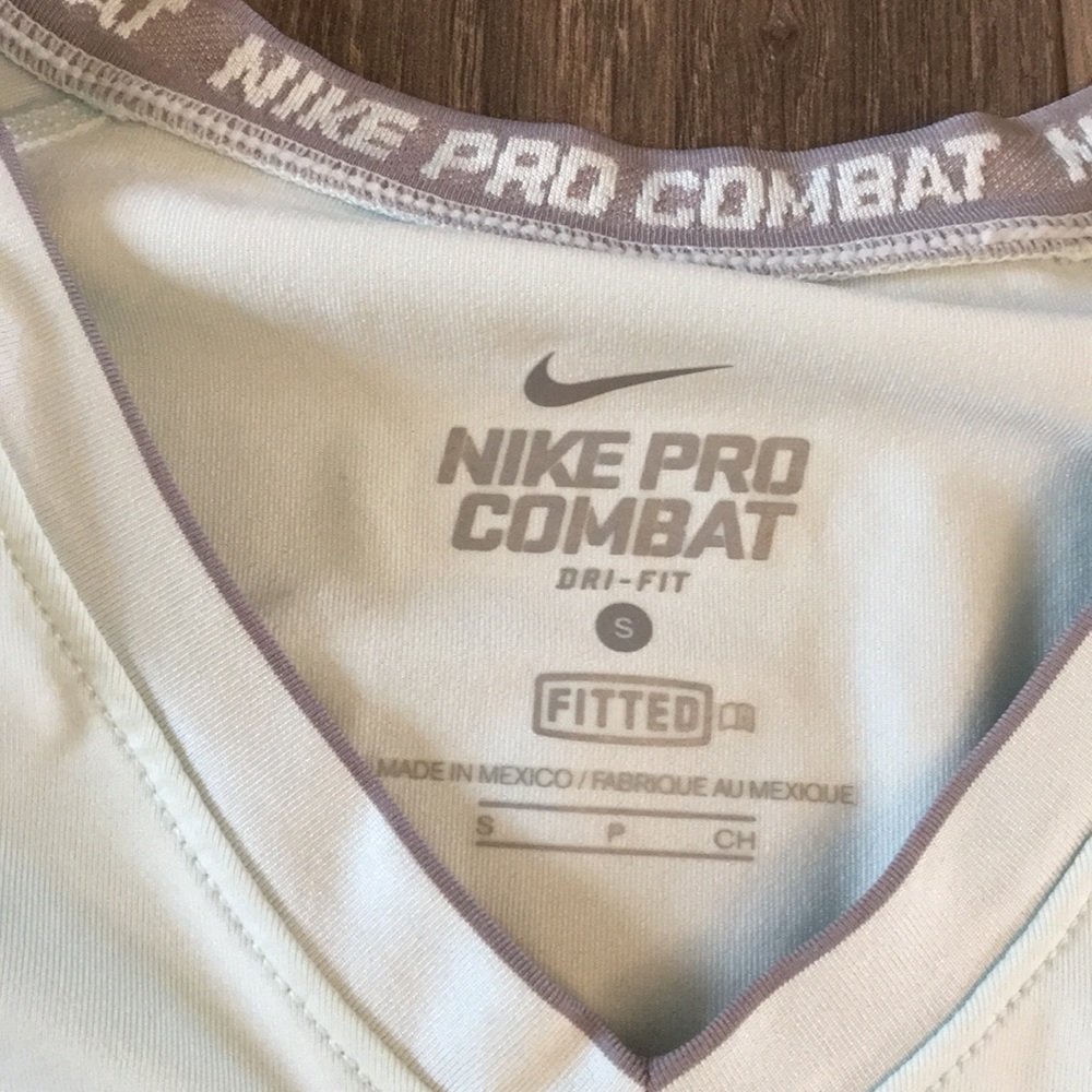 Nike Pro Combat Dri-Fit - Picture 2 of 5